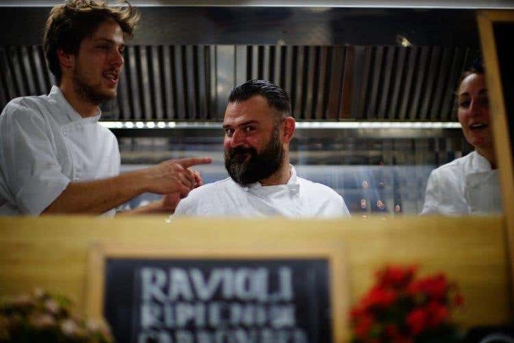 ZIBO CUOCHI ITINERANTI - Carbonara in raviolo